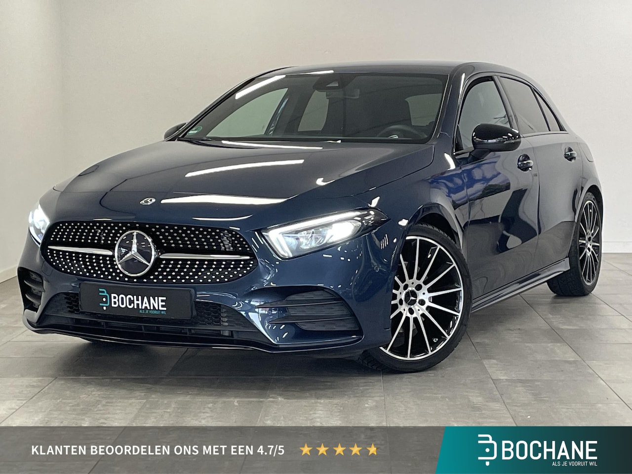 Mercedes-Benz A-klasse - 180 Business Solution AMG | Trekhaak | All-season banden | Camera | Stoelverwarming | Appl - AutoWereld.nl