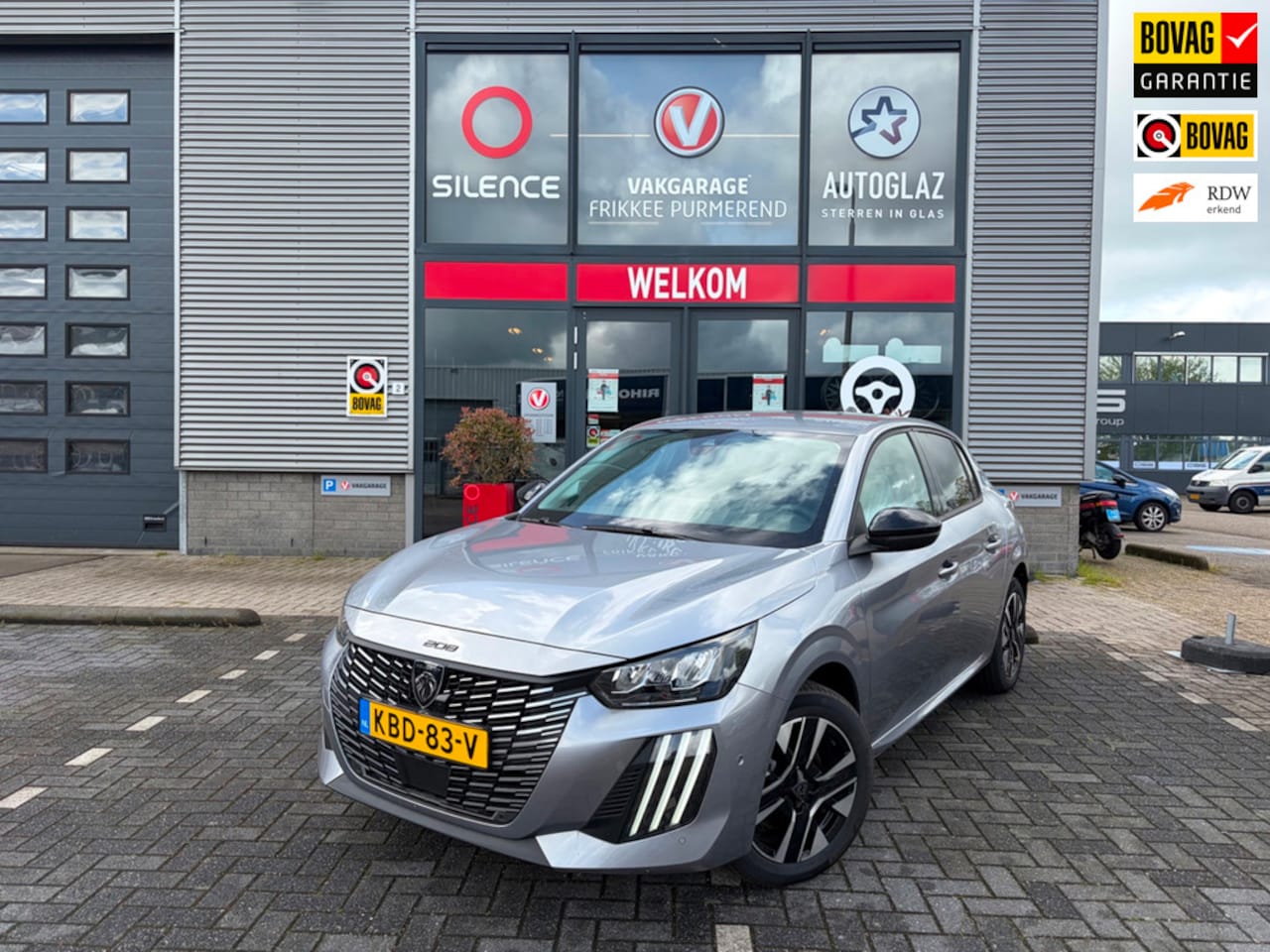 Peugeot e-208 - EV Allure Avantage 51 kWh NIEUW! (SOH) 98% - AutoWereld.nl