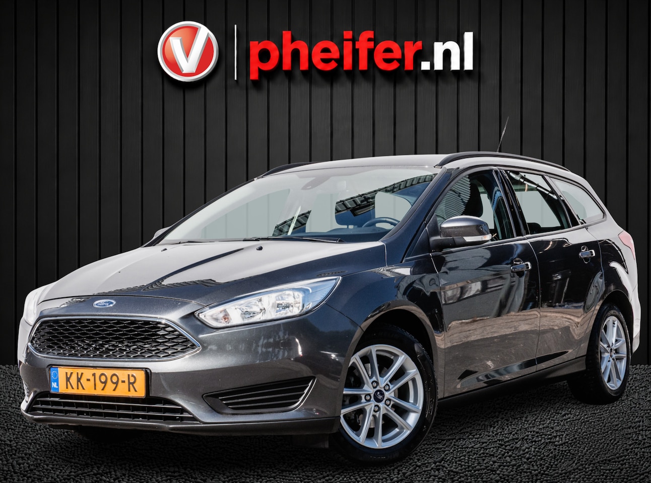 Ford Focus Wagon - 1.0 100pk Trend Trekhaak/ Full map navigatie/ Cruise control/ Tel. bluetooth/ Airco - AutoWereld.nl