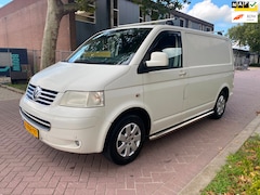 Volkswagen Transporter - 2.5 TDI 300 / Airco / Airbag / Elek Ramen / Elek Spiegels / 131PK / PDC /