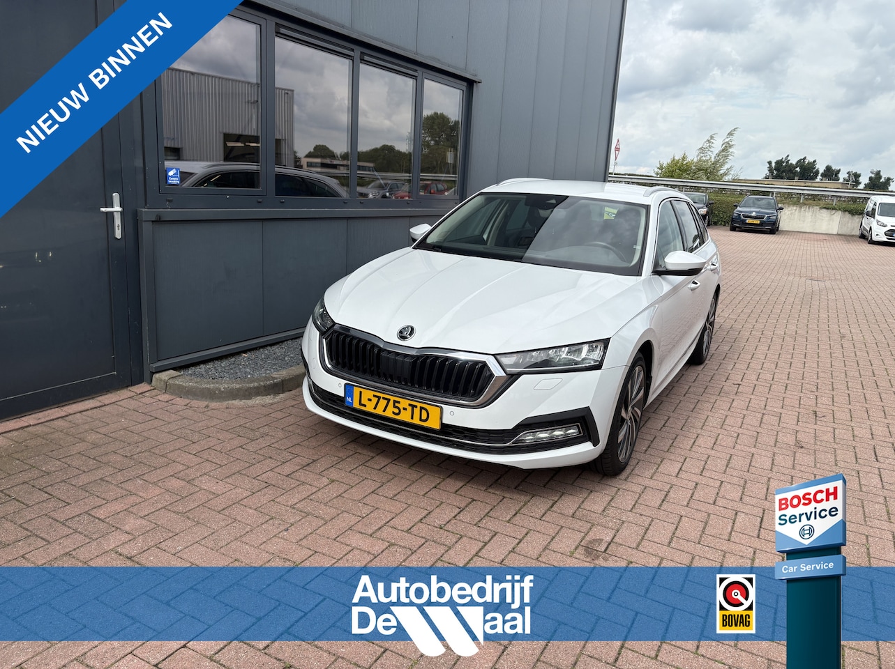 Skoda Octavia Combi - 1.0 TSi Bns.Edition Plus KEYLESS/VIRTUAL/DODEHOEK/ADAPT.CRUISE/18INCH/TREKHAAK - AutoWereld.nl