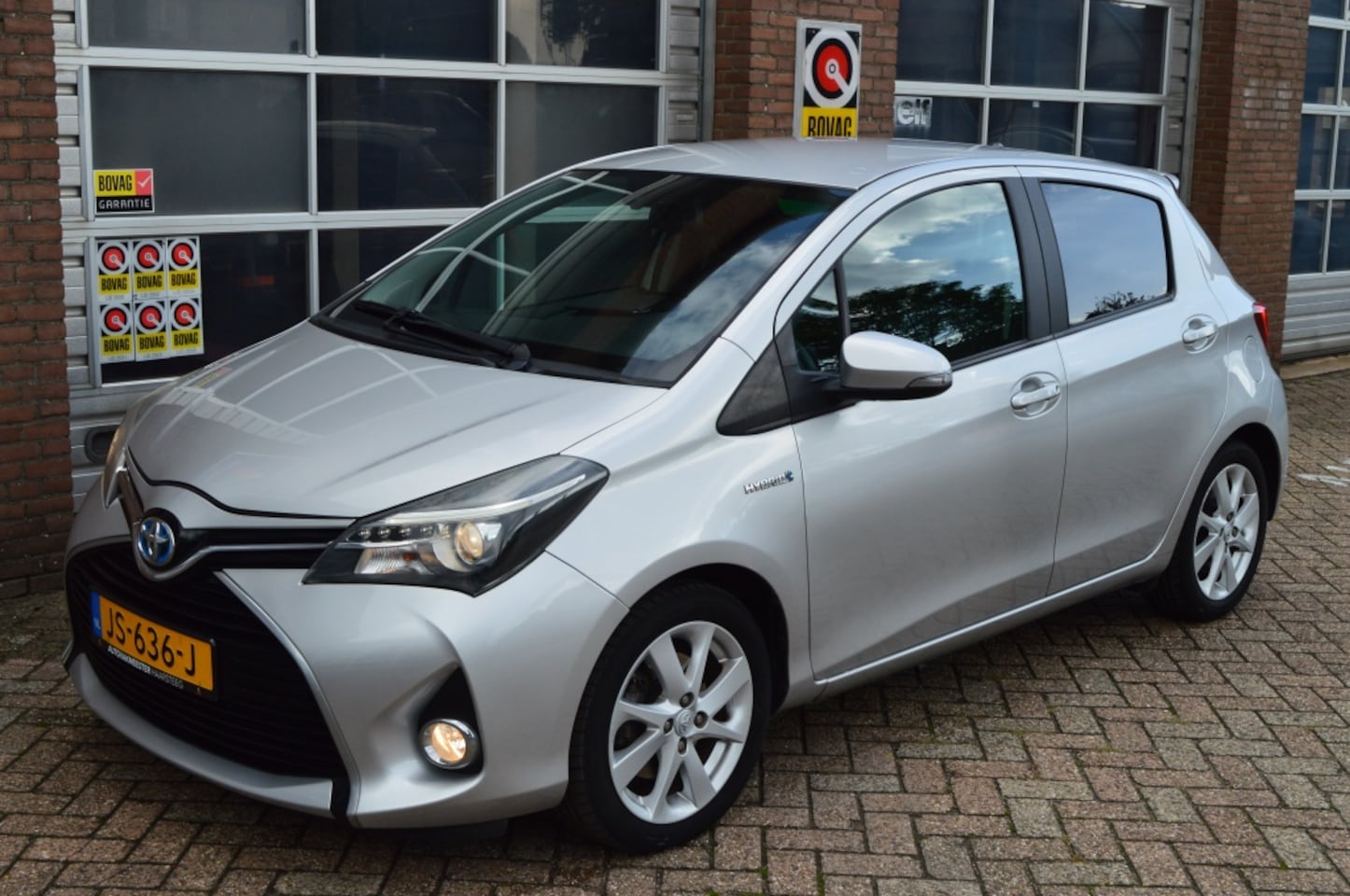 Toyota Yaris - 1.5 Hybrid Lease 1.5 Hybrid Lease, Klimaat regeling, Cruise controle, Camera - AutoWereld.nl
