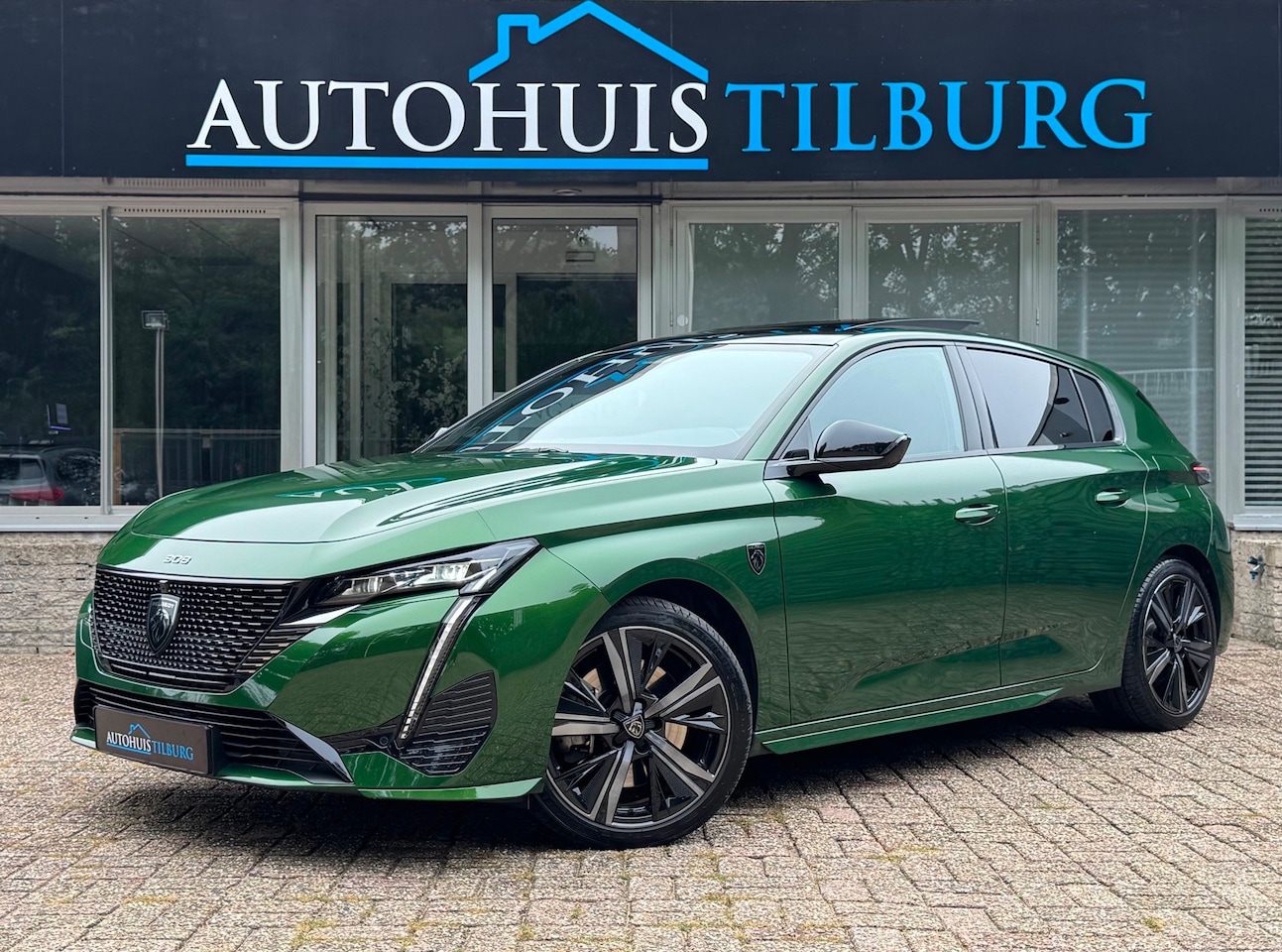 Peugeot 308 - 1.6 Plug-in Hybrid 225 GT Pano Keyless Trekhaak 360' - AutoWereld.nl