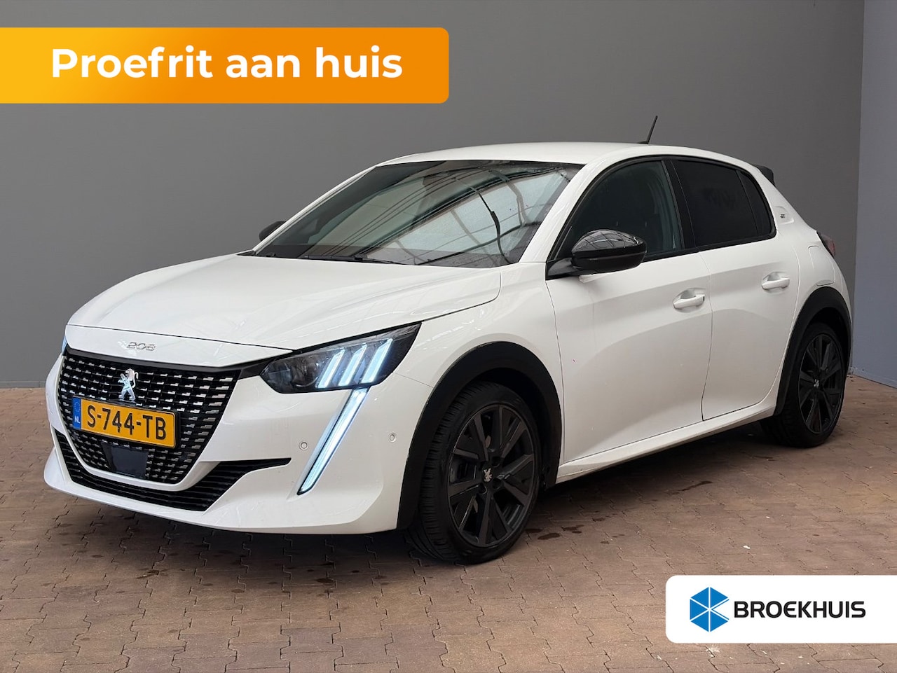 Peugeot 208 - 1.2 PureTech GT Leder/Alcantara | Elek. Stoel met massage | 17" Lichtmetaal | LED | Camera - AutoWereld.nl