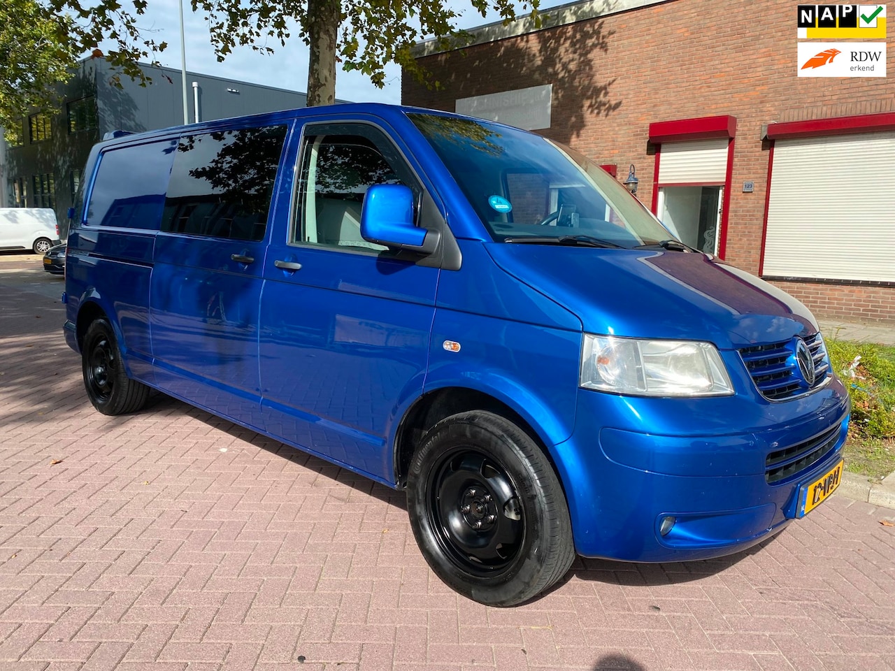 Volkswagen Transporter - 2.5 TDI 340 4Motion Trendline DC / Airco / 131PK / Navigatie / Cruise Control / Elek Ramen - AutoWereld.nl