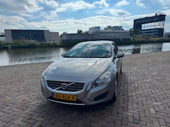 Volvo V60 - 1.6 T3 Kinetic