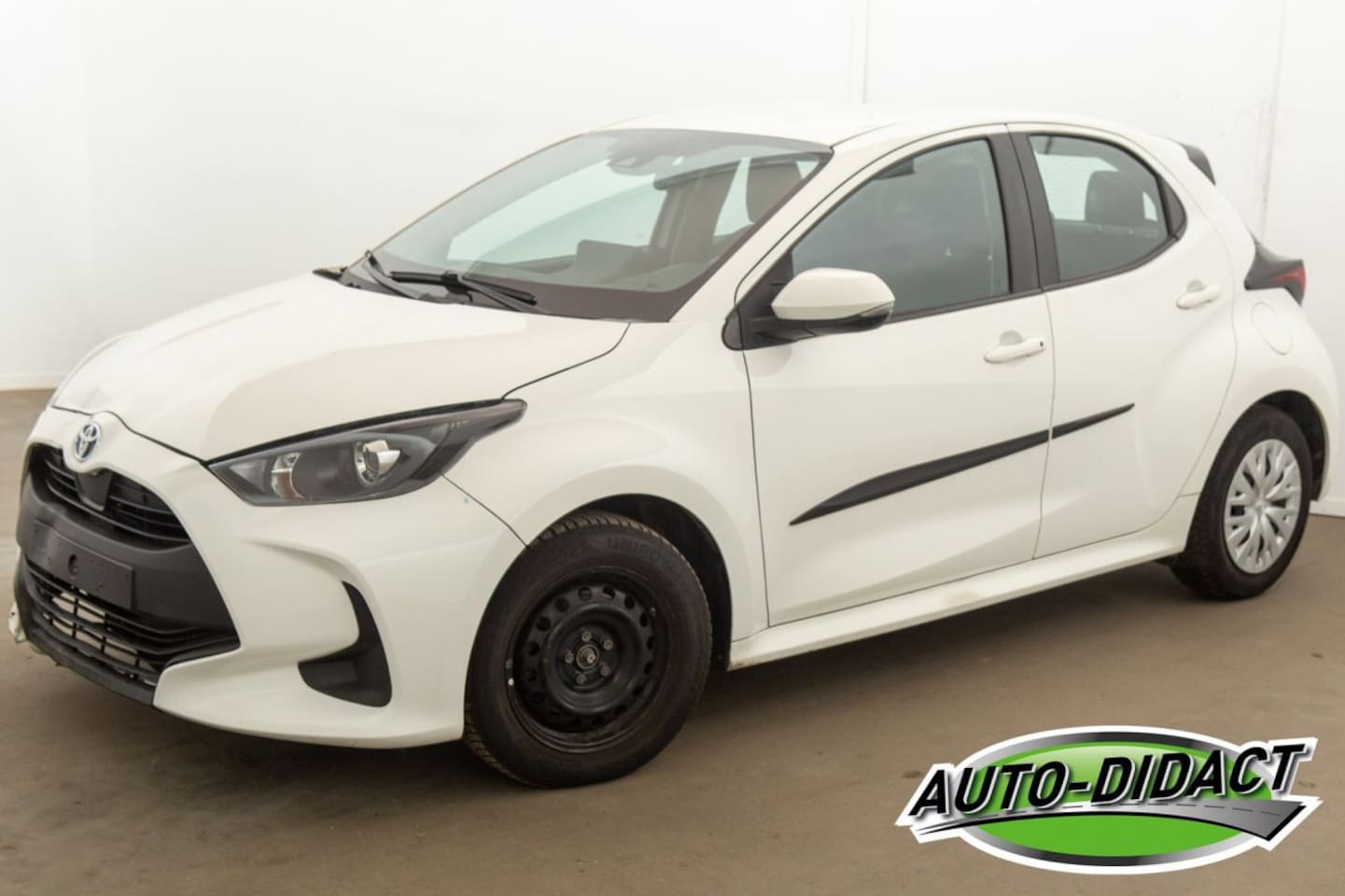 Toyota Yaris - 1.5 Hybrid Automaat Clima - AutoWereld.nl