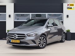 Mercedes-Benz B-klasse - 180 Business Solution - Trekhaak - Half leder - Widescreen - Stoelverwarming - 2e eigenaar