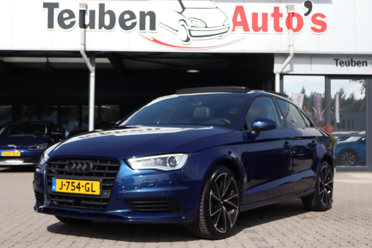Audi A3 Limousine - 1.8 TFSI Ambition Pro Line S | Automaat | Elektrisch panoramadak | Leder | Bluetooth - AutoWereld.nl