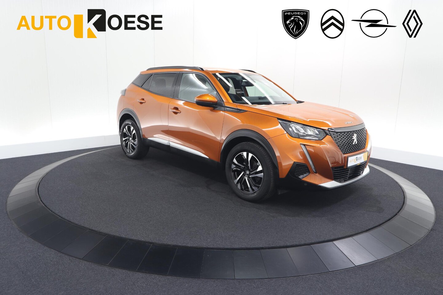 Peugeot 2008 - PureTech 130 Allure Pack | Trekhaak | Adaptieve Cruise Control | Camera | Stoelverwarming - AutoWereld.nl