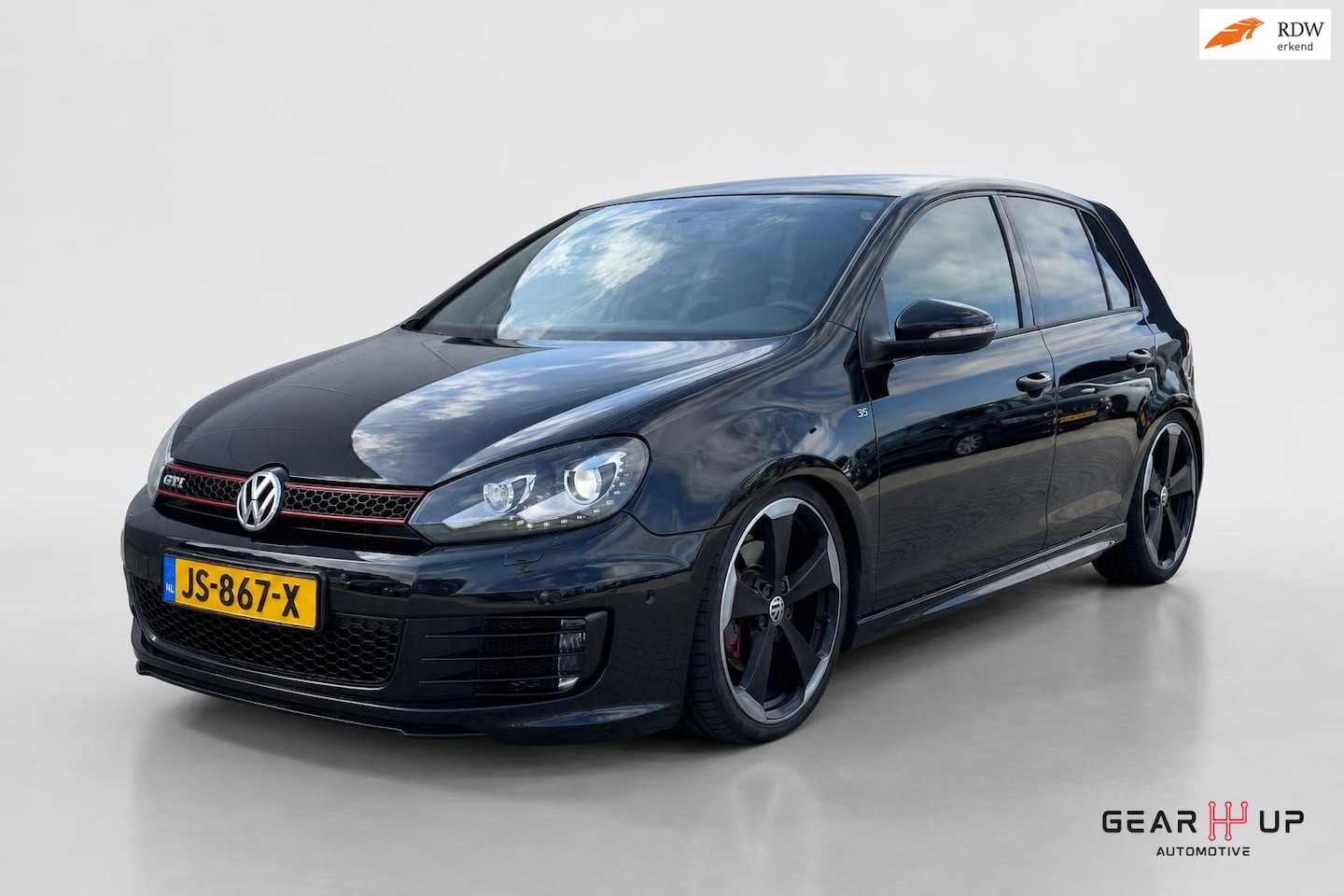 Volkswagen Golf - 2.0 GTI Edition 35 307 PK! CLIMA|CRUISE|NAVI - AutoWereld.nl