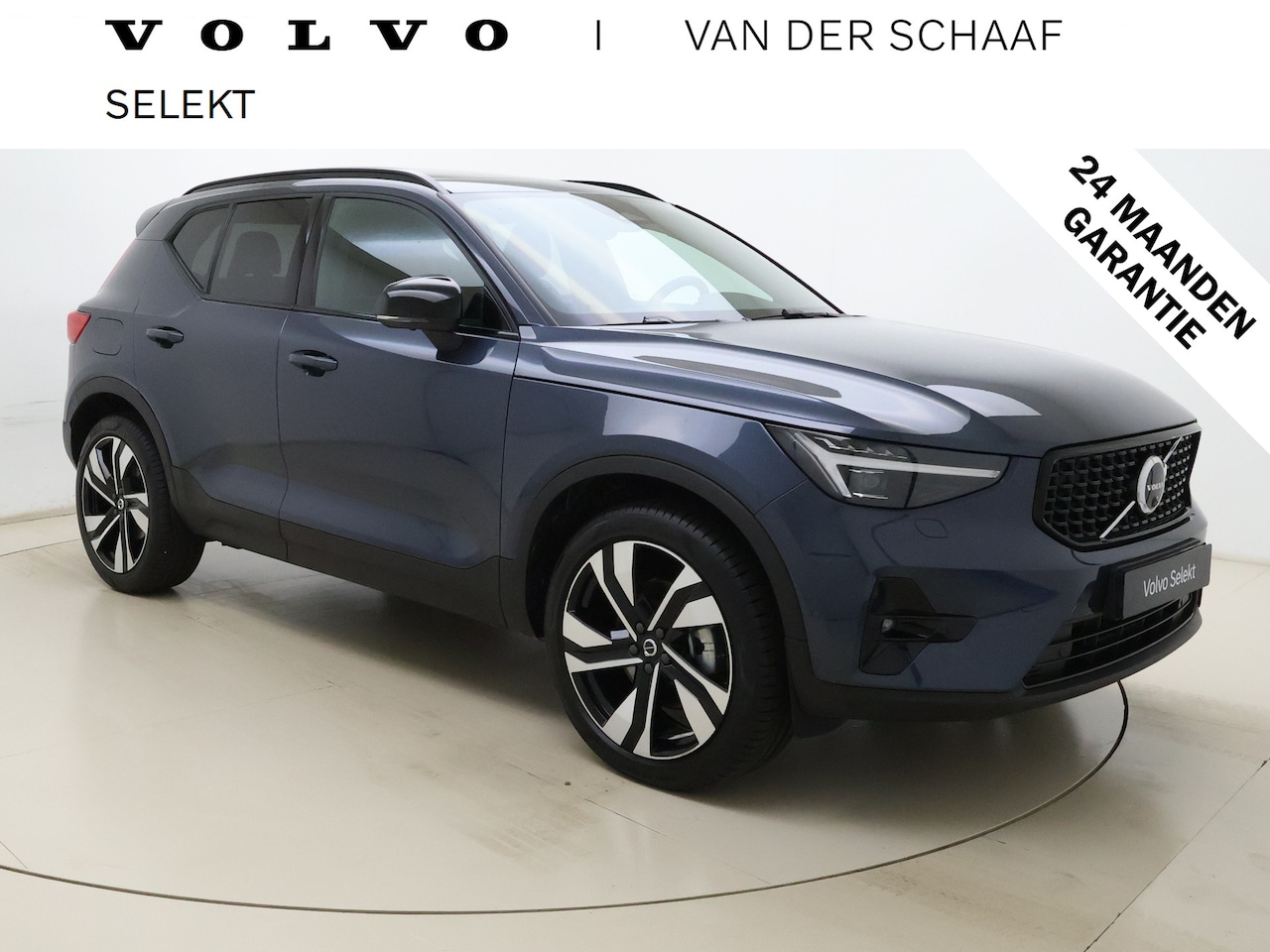 Volvo XC40 - B4 211pk Plus Dark / 20'' / Panoramadak / 360 Camera / Pixel Koplampen / Trekhaak / Getint - AutoWereld.nl