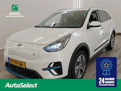 Kia e-Niro - 64 kWh 204pk ExecutiveLine | SOH 98% | Schuifdak | Warmtepomp | Stuur- Stoelverwarming | L