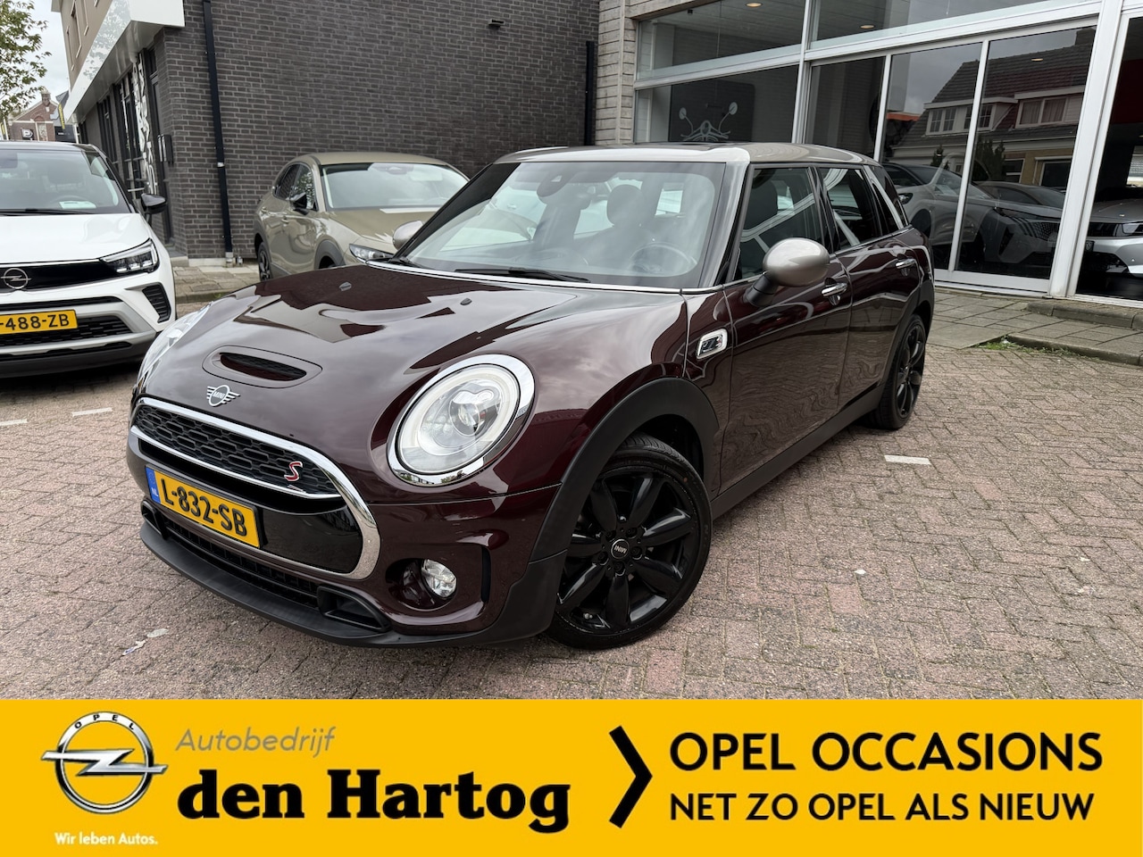 MINI Clubman - 2.0 Cooper S Chili Serious Business Leder/Panorama/Stoelverwarming. - AutoWereld.nl