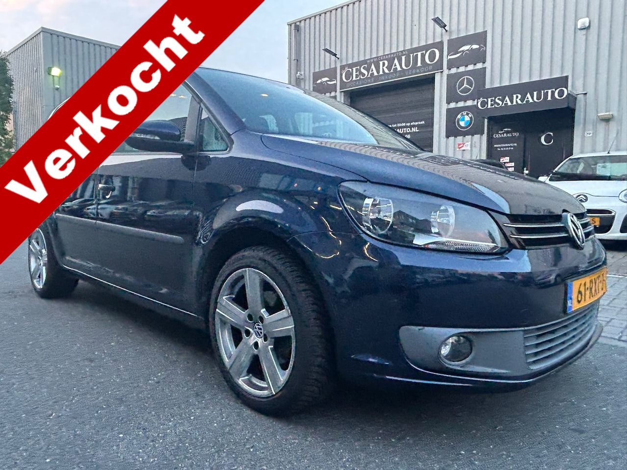 Volkswagen Touran - 1.4 TSI AUTOMAAT 7-TRAPS / 7 PERSOONS / DEALER ONDERHOUDEN - AutoWereld.nl