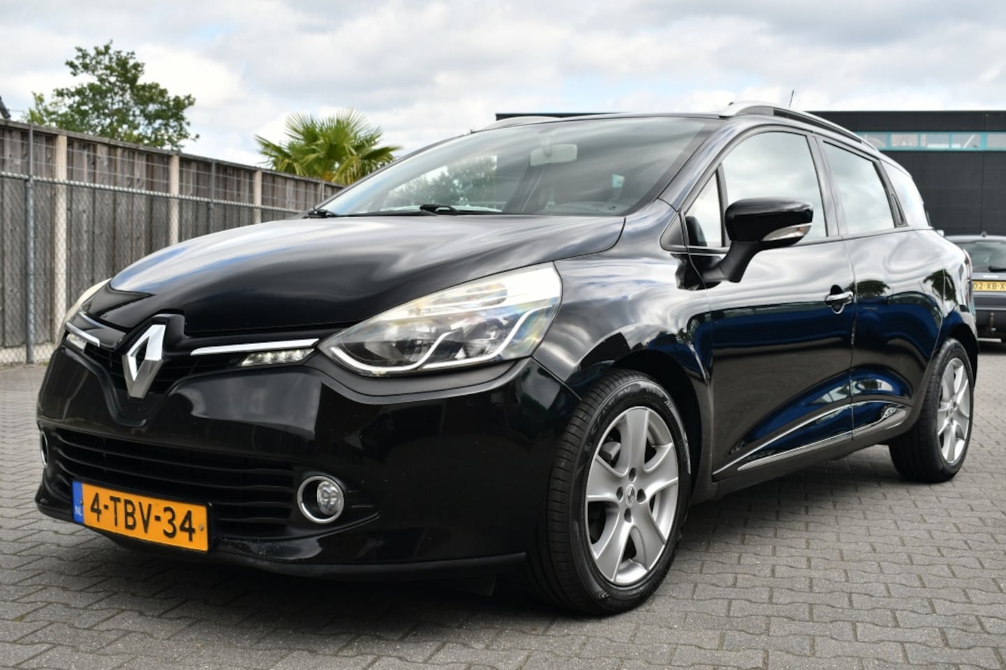 Renault Clio Estate - 1.5 dCi 1.5 dCi | Orig-NL | Nieuwe APK | Distributie v.v. 2025 - AutoWereld.nl