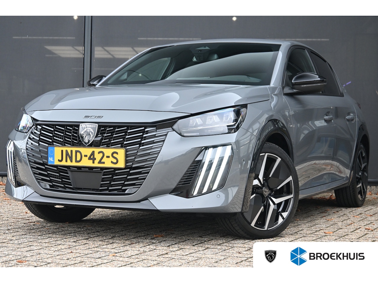 Peugeot 208 - 1.2 Hybrid 110 e-DCS6 GT | Navi by app | Voor & Achteruitrijcamera | DAB ontvanger | Keyle - AutoWereld.nl