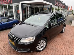 Volkswagen Sharan - 1.4 TSI Highline 7p airco navi leer trekhaak