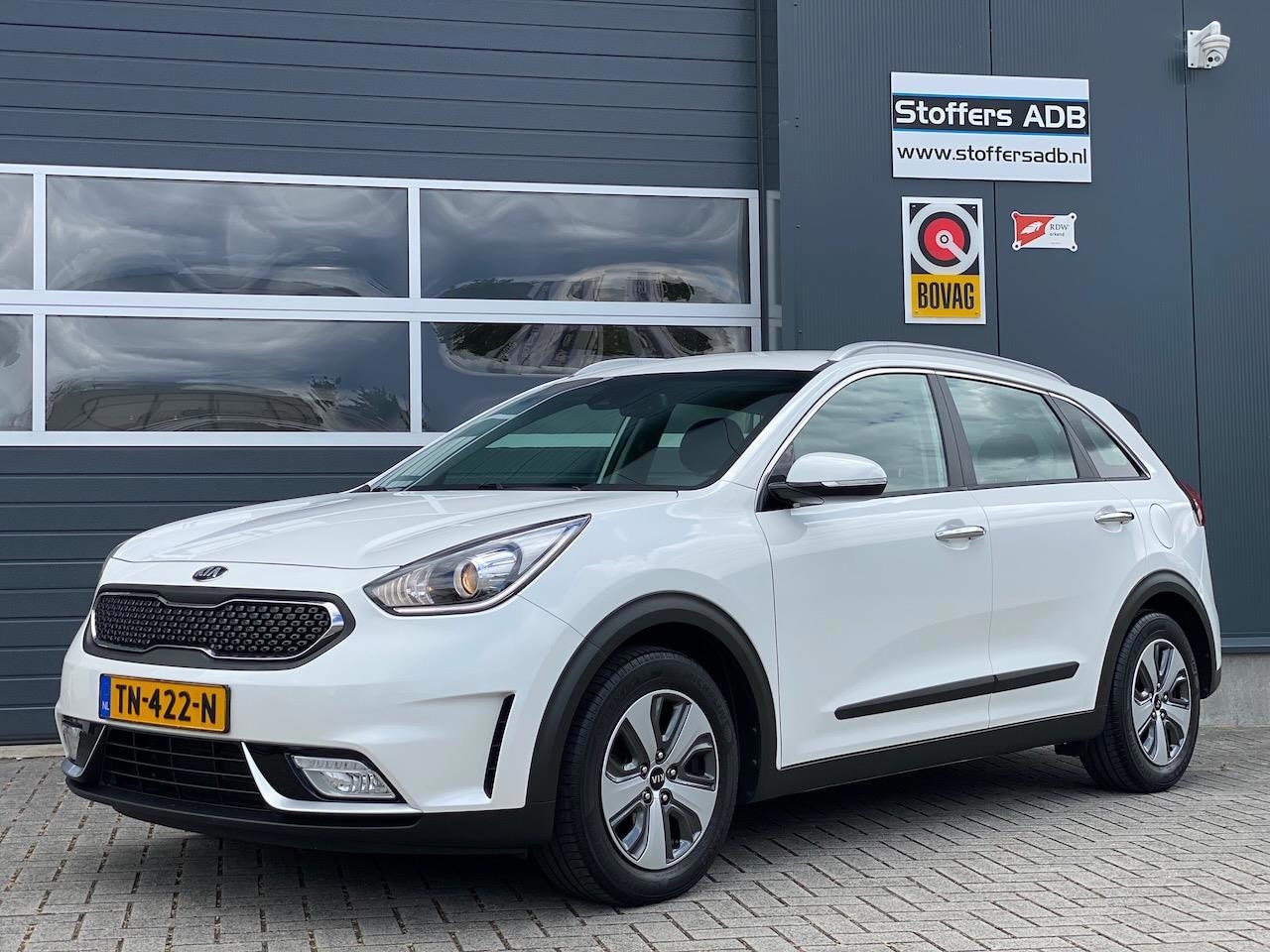 Kia Niro - 1.6 GDi Hybrid DynamicLine | Afn. Trekhaak | Navi | Camera | Bluetooth | Climate | Cruise - AutoWereld.nl