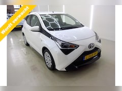 Toyota Aygo - 1.0 VVT-i x-play, 1e eig Camera Carplay VERWACHT