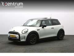 MINI 3-Deurs - 1.5 Cooper 136 PK Automaat Camden Plus Edition, Panoramadak, LED, Leder, Climate Control
