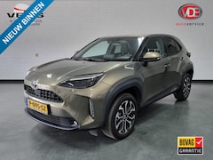 Toyota Yaris Cross - 1.5 Hybrid First Edition / Parkeersensoren voor en achter