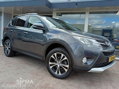 Toyota RAV4 - 2.0 Style 4WD/109dkm/Navi/Trekhaak/Clima/150pk