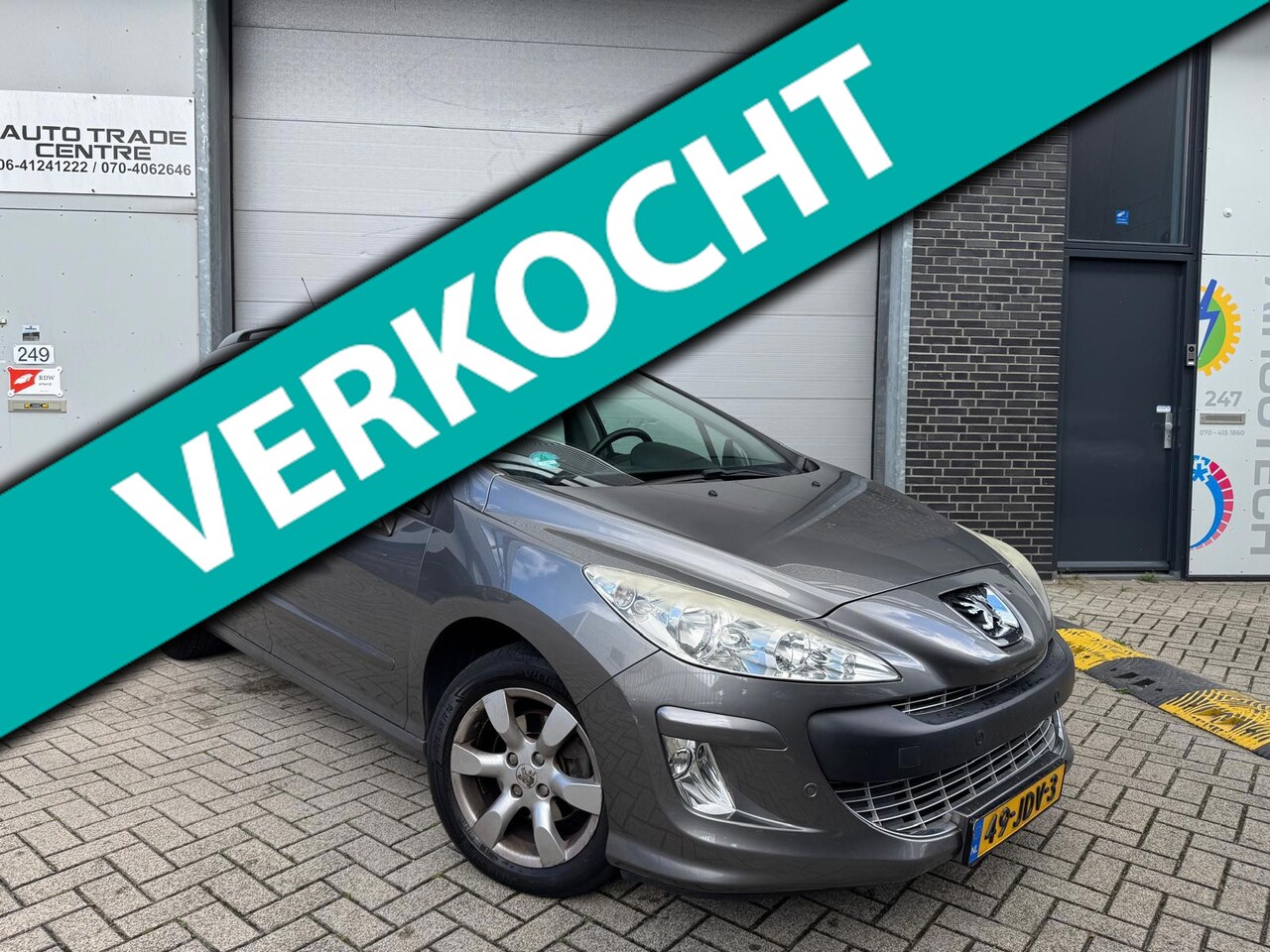 Peugeot 308 SW - 1.6 VTi XS Première [Nette auto | Pano | Trekhaak | Cruise | Airco | PDC] - AutoWereld.nl