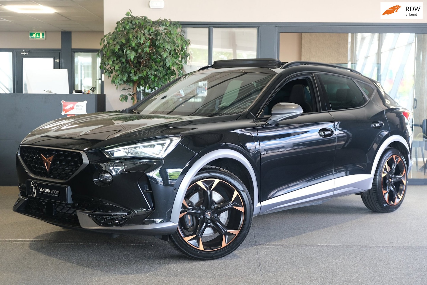 CUPRA Formentor - 1.4 e-Hybrid VZ Copper 245PK Pano Led ACC Cam Virtual Navi - AutoWereld.nl