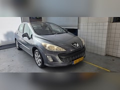 Peugeot 308 - 1.6 THP XT