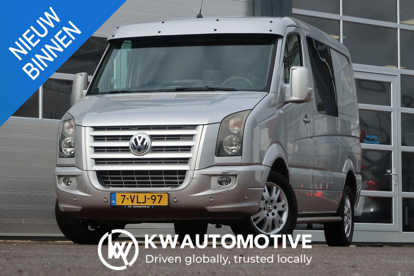 Volkswagen Crafter - 32 2.5 TDI L1H1 DC CRUISE/ AIRCO/ NAVI/ TREKHAAK/ ETC... - AutoWereld.nl