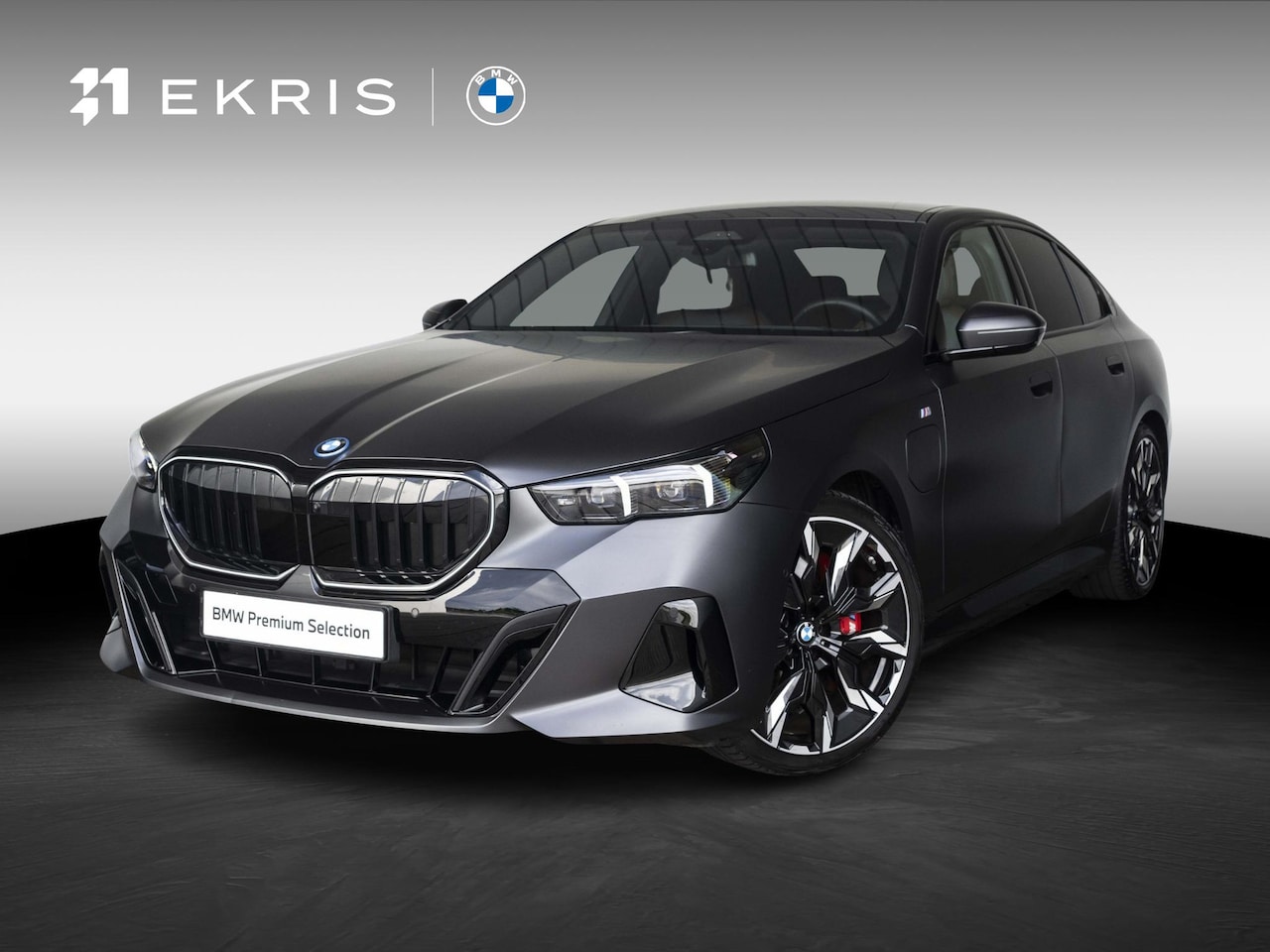 BMW 5-serie - 550e xDrive | M Sportpakket Pro | Comfort Access | Driving Assistant Plus | Bowers & Wilki - AutoWereld.nl
