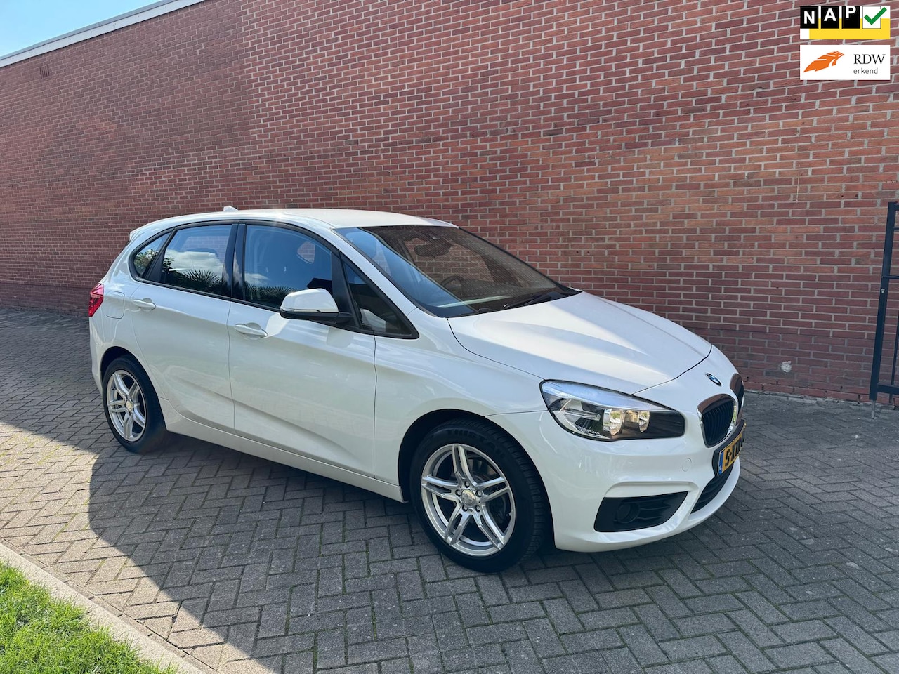 BMW 2-serie Active Tourer - 218i 218i - AutoWereld.nl
