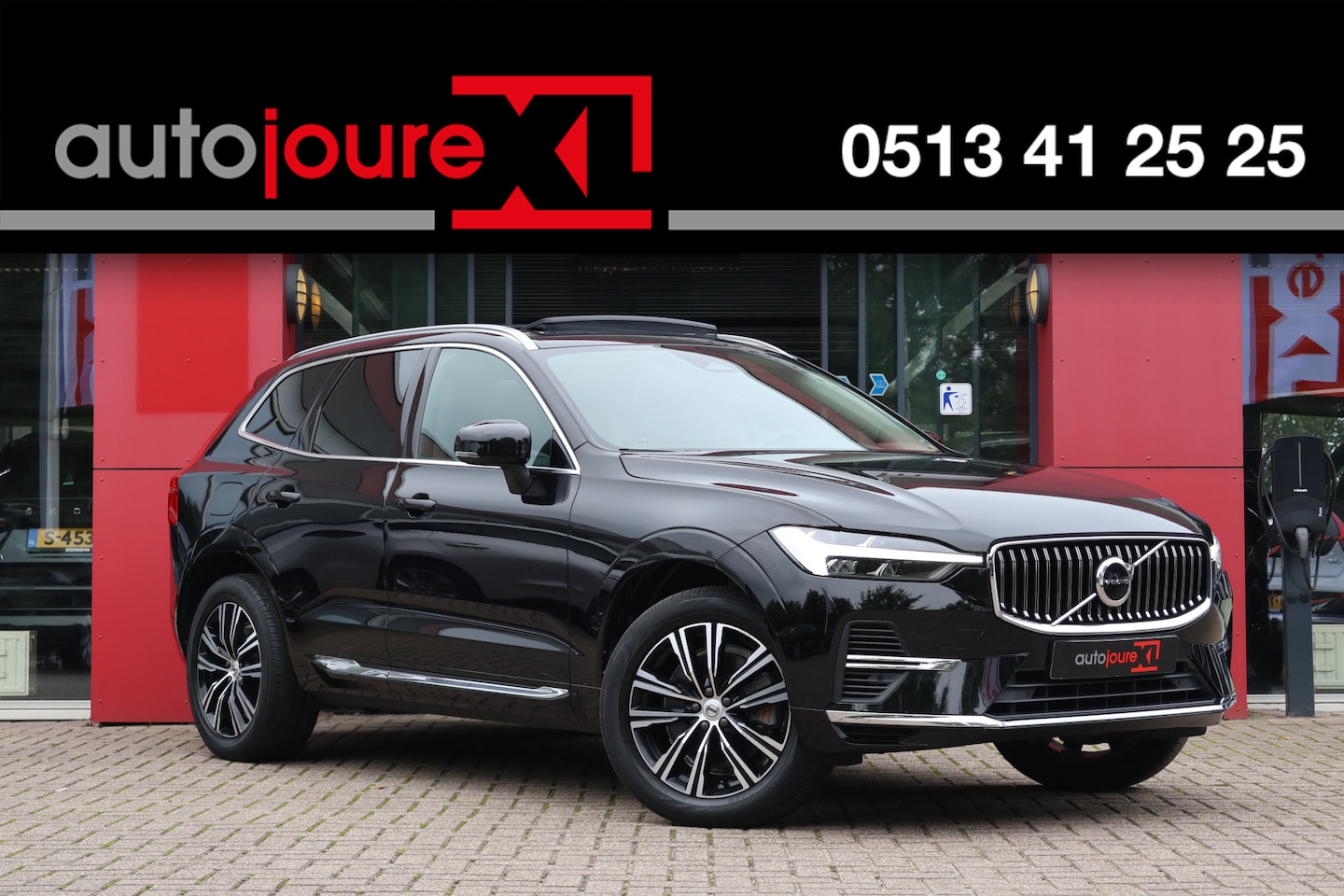 Volvo XC60 - 2.0 T6 Plug-in hybrid AWD Inscription | Origineel NL | Panoramadak | Trekhaak | Rijklaar | - AutoWereld.nl