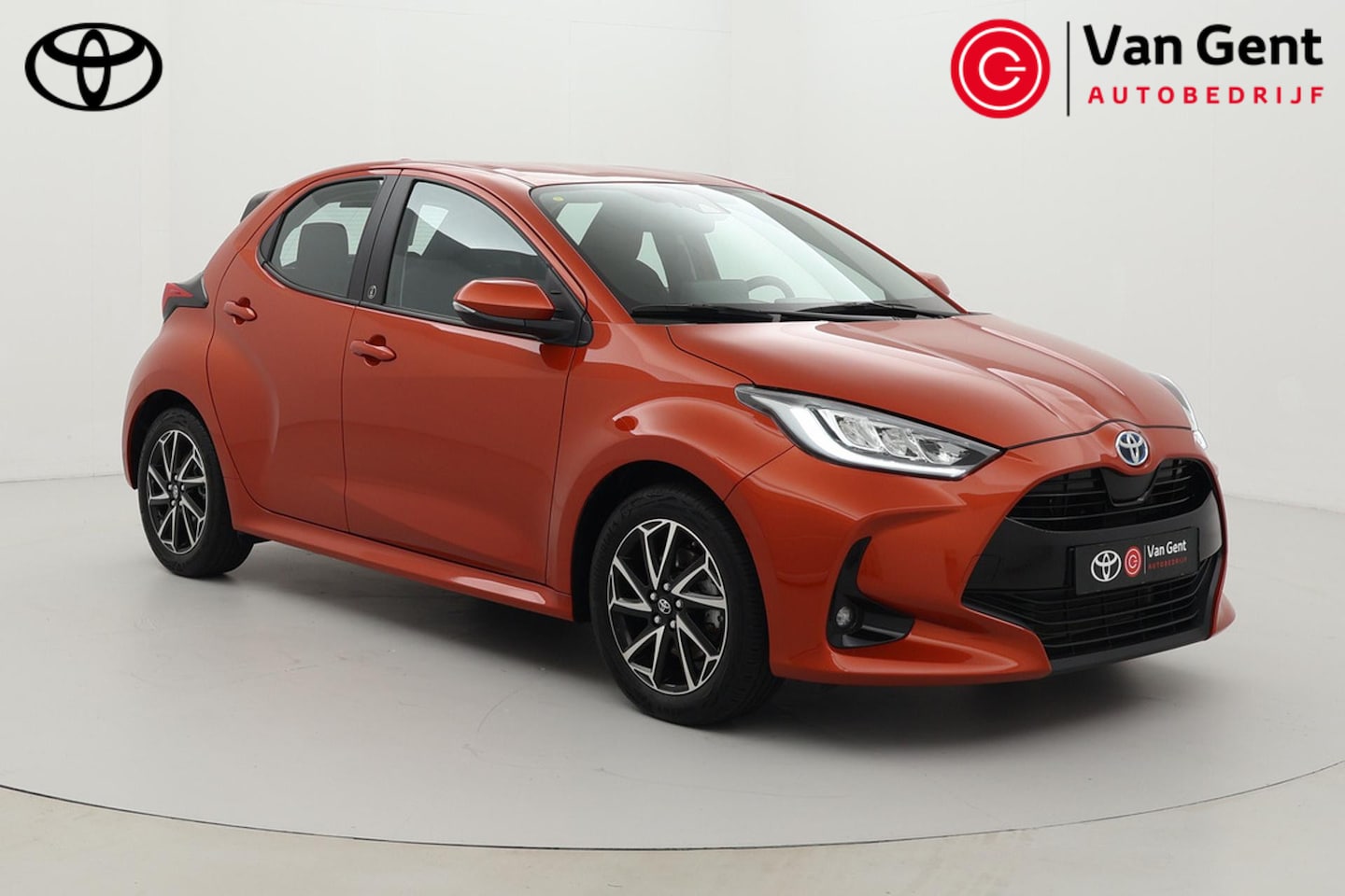 Toyota Yaris - 1.5 Hybrid Dynamic | Apple Carplay / Android Auto | Stoelverwarming | Keyless | Adaptive C - AutoWereld.nl