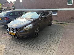 Volvo V40 - 2.0 D4 R-Design Business