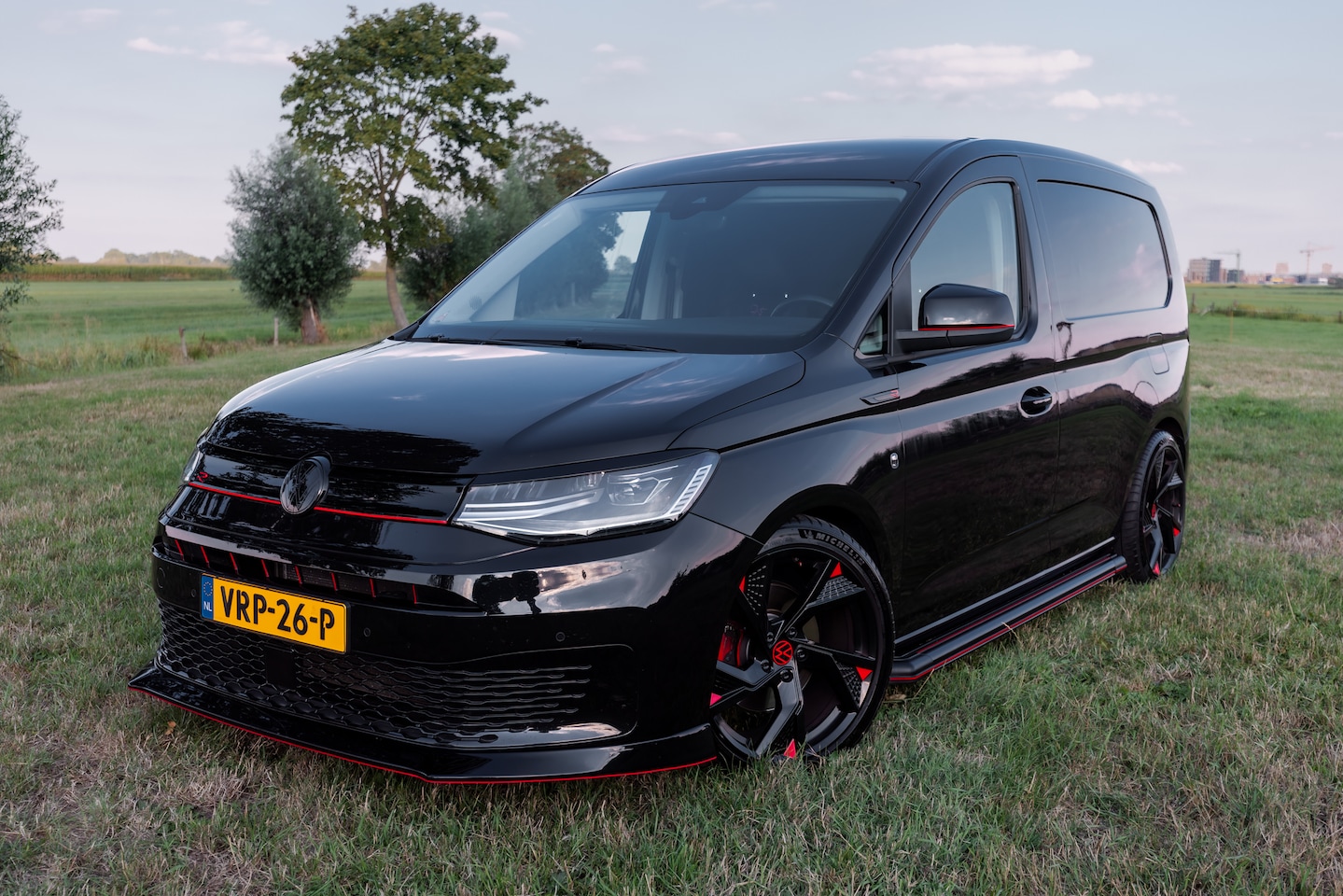 Volkswagen Caddy Cargo - 2.0 TDI 75 Edition DSG 75 Edition | 210PK | Koppejan | High-End Audio - AutoWereld.nl