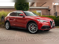 Alfa Romeo Stelvio - 2.0 T AWD Veloce 280 PK Aut. Pano Stoel/Stuurverw. Camera Keyless 20''