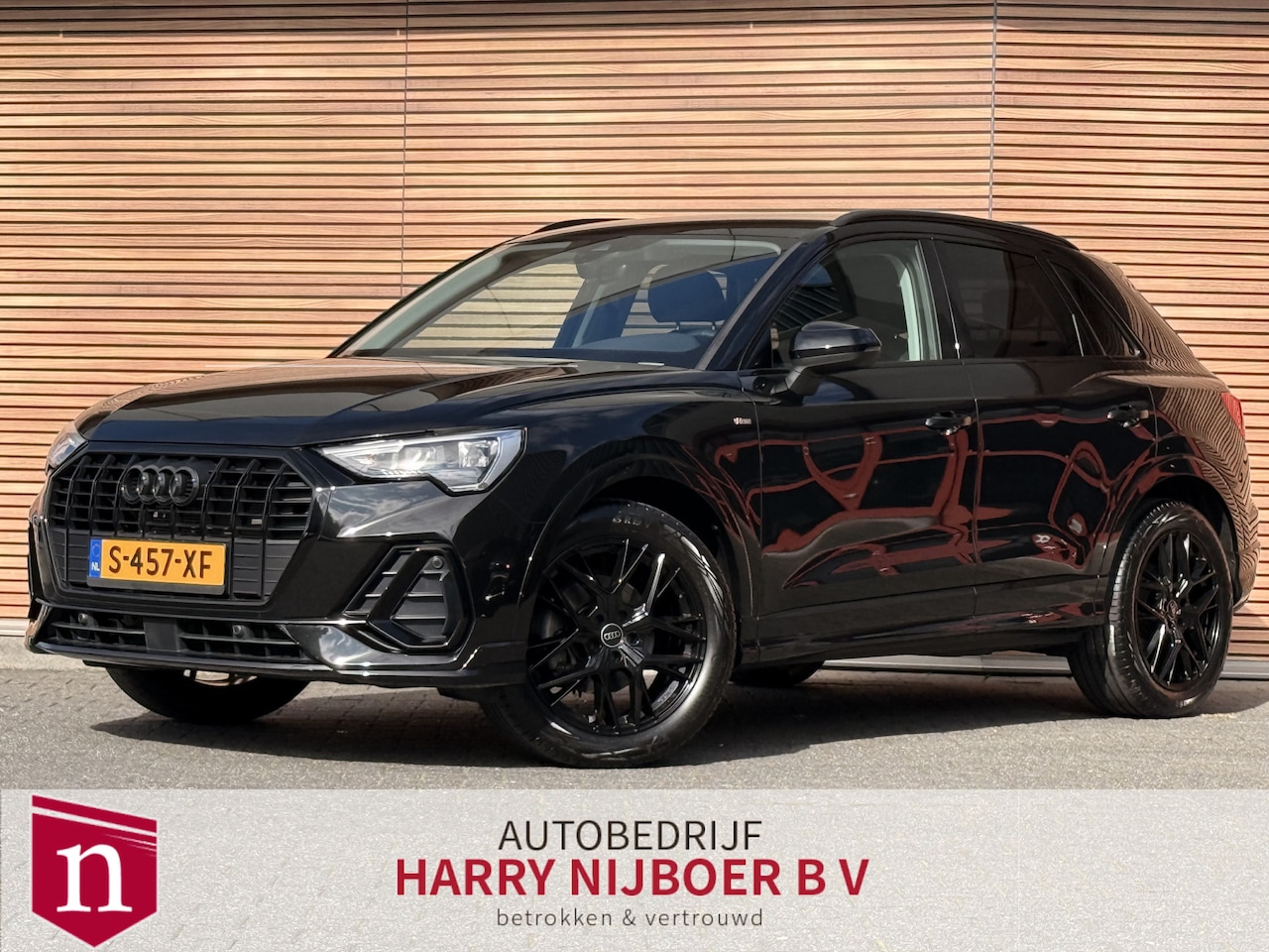 Audi Q3 - 35 TFSI S edition 19inch / Camera / Cruise / Carplay / Navi / Dodehoek - AutoWereld.nl