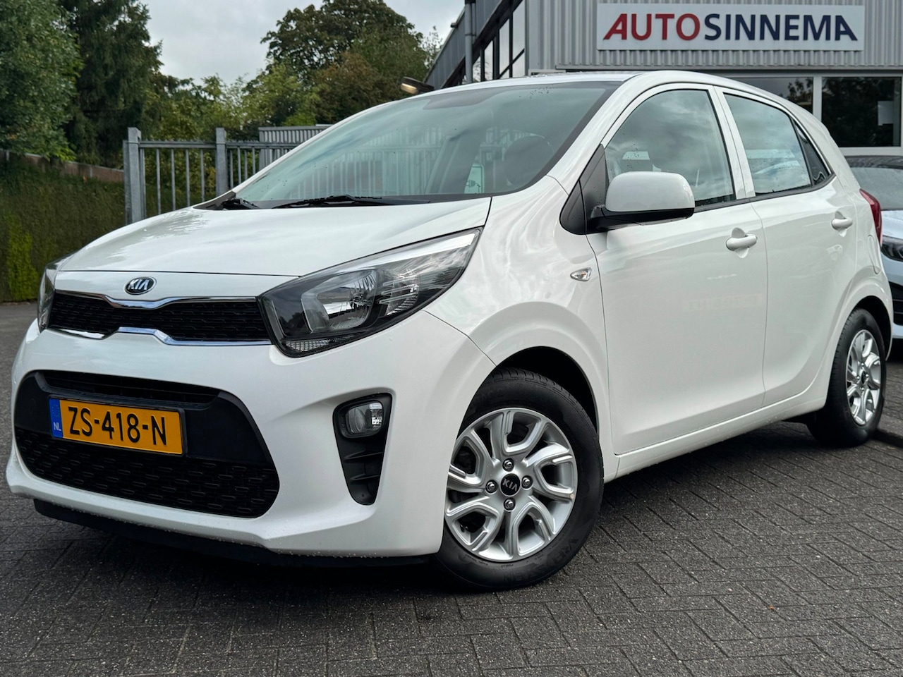 Kia Picanto - 1.0 CVVT ComfortPlusLine Navigator | Trekhaak | Camera | Navi | Apple Carplay | Android Au - AutoWereld.nl