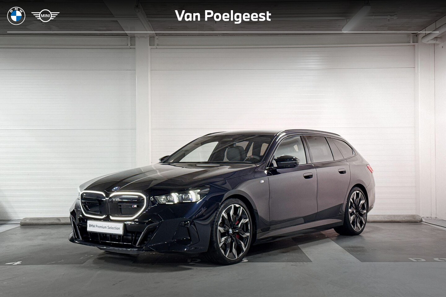 BMW i5 Touring - M60 xDrive | M-Sport Pro | Trekhaak | Bowers & Wilkins | Innovation Pack | Panoramadak | D - AutoWereld.nl