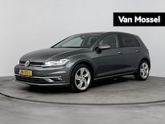 Volkswagen Golf - 1.6 TDI Highline | CAMERA | STOELVERWARMING | PARKEERSENSOREN V+A | DODEHOEK DETECTIE | DI