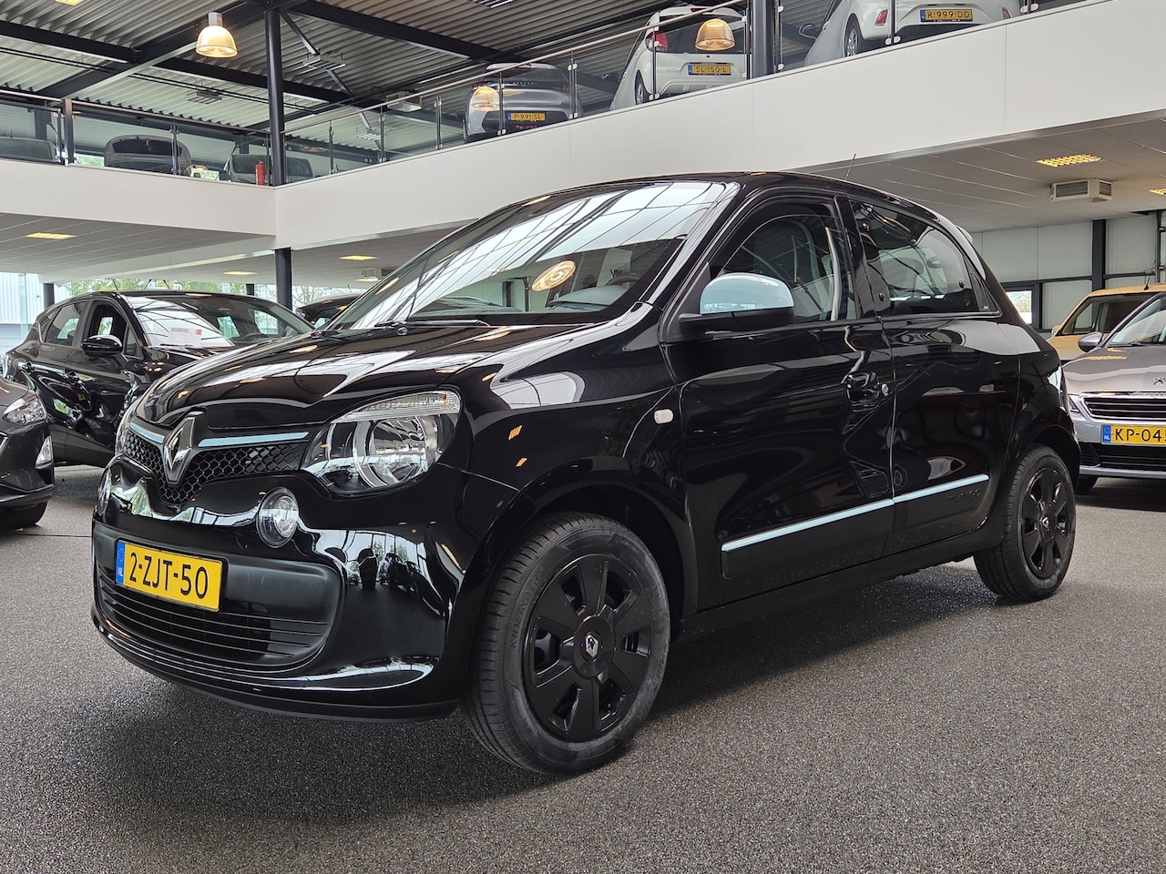 Renault Twingo - 1.0 SCe Expression 1.0 SCe Expression - AutoWereld.nl
