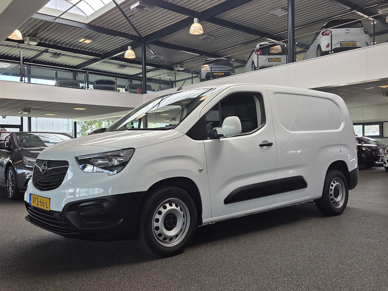 Opel Combo - 1.5D L2H1 Edition / Carplay / Cruise Contr. / Airco - AutoWereld.nl