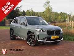 BMW X1 - sDrive18i | NIEUW MODEL | Trekhaak | 19Inch | Sportstoelen met geheugen | Sfeerverlichting