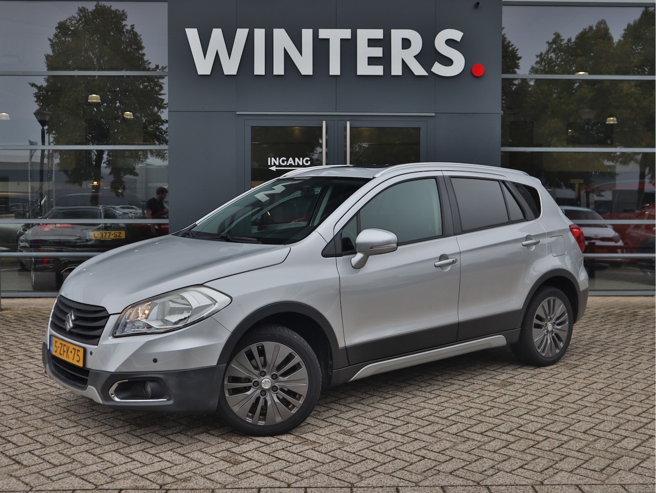 Suzuki SX4 S-Cross - 1.6 Exclusive | Navigatie | Parkeer senoren achter | Stoelverwarming | Climate Control | - AutoWereld.nl