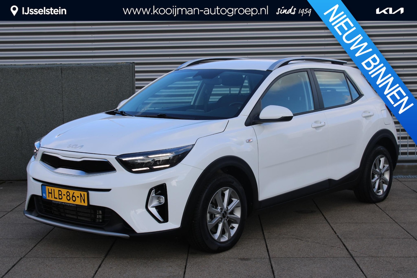 Kia Stonic - 1.0 T-GDi MHEV DynamicLine NAVIGATIE, ACHTERUITRIJCAMERA, LICHT METALEN VELGEN - AutoWereld.nl