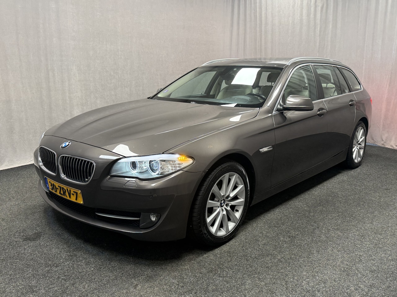 BMW 5-serie Touring - 520i High Executive | Panorama | - AutoWereld.nl