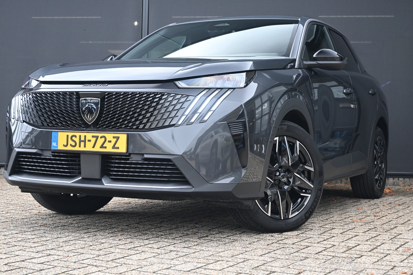 Peugeot 3008 - 1.2 Hybrid 145 Allure Tot 8 Jaar Garantie! | Navi by app | Achteruitrijcamera | Cruise con - AutoWereld.nl