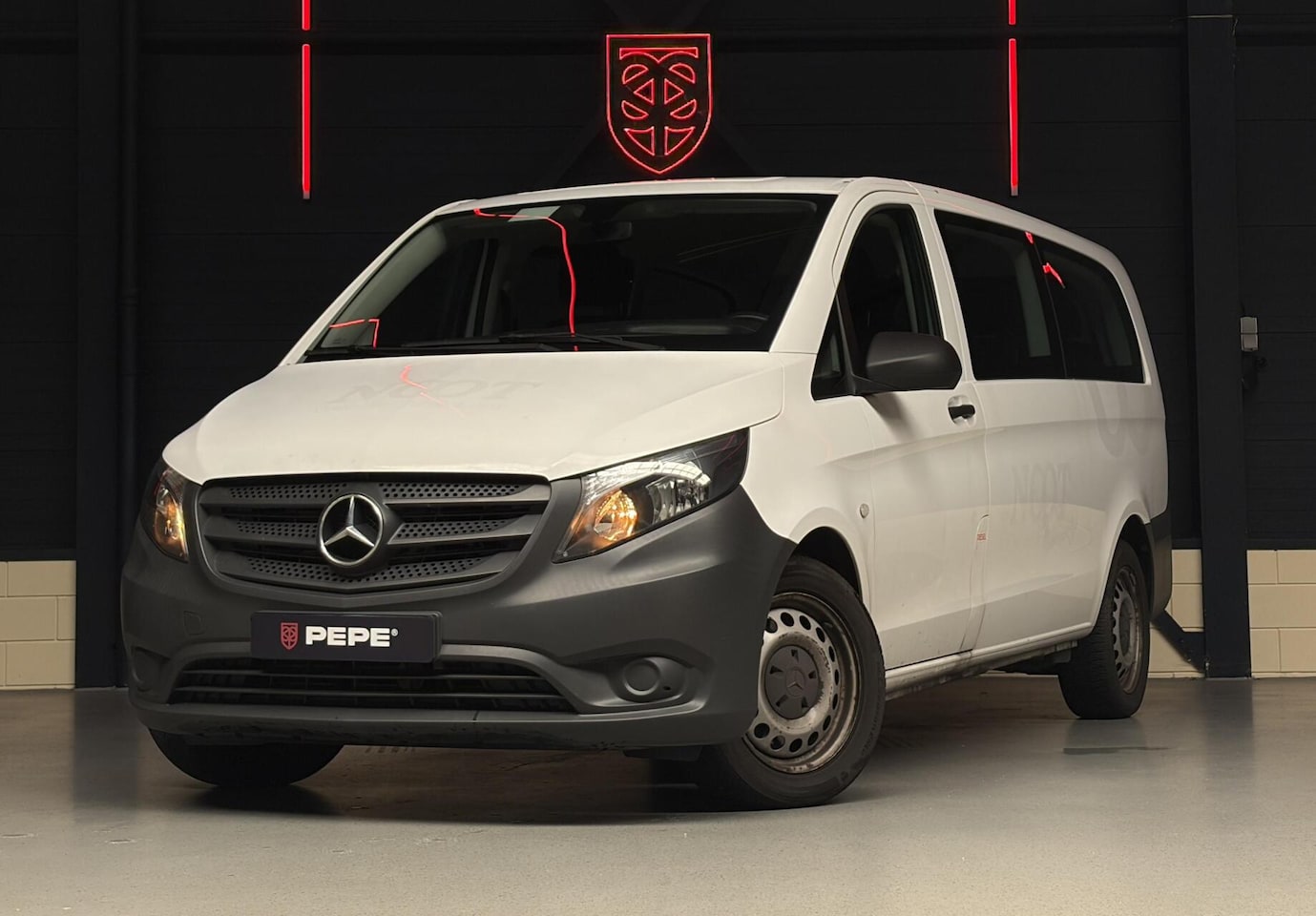 Mercedes-Benz Vito Tourer - 114 BlueTEC Pro Extra Lang 114 BlueTEC Pro Extra Lang - AutoWereld.nl